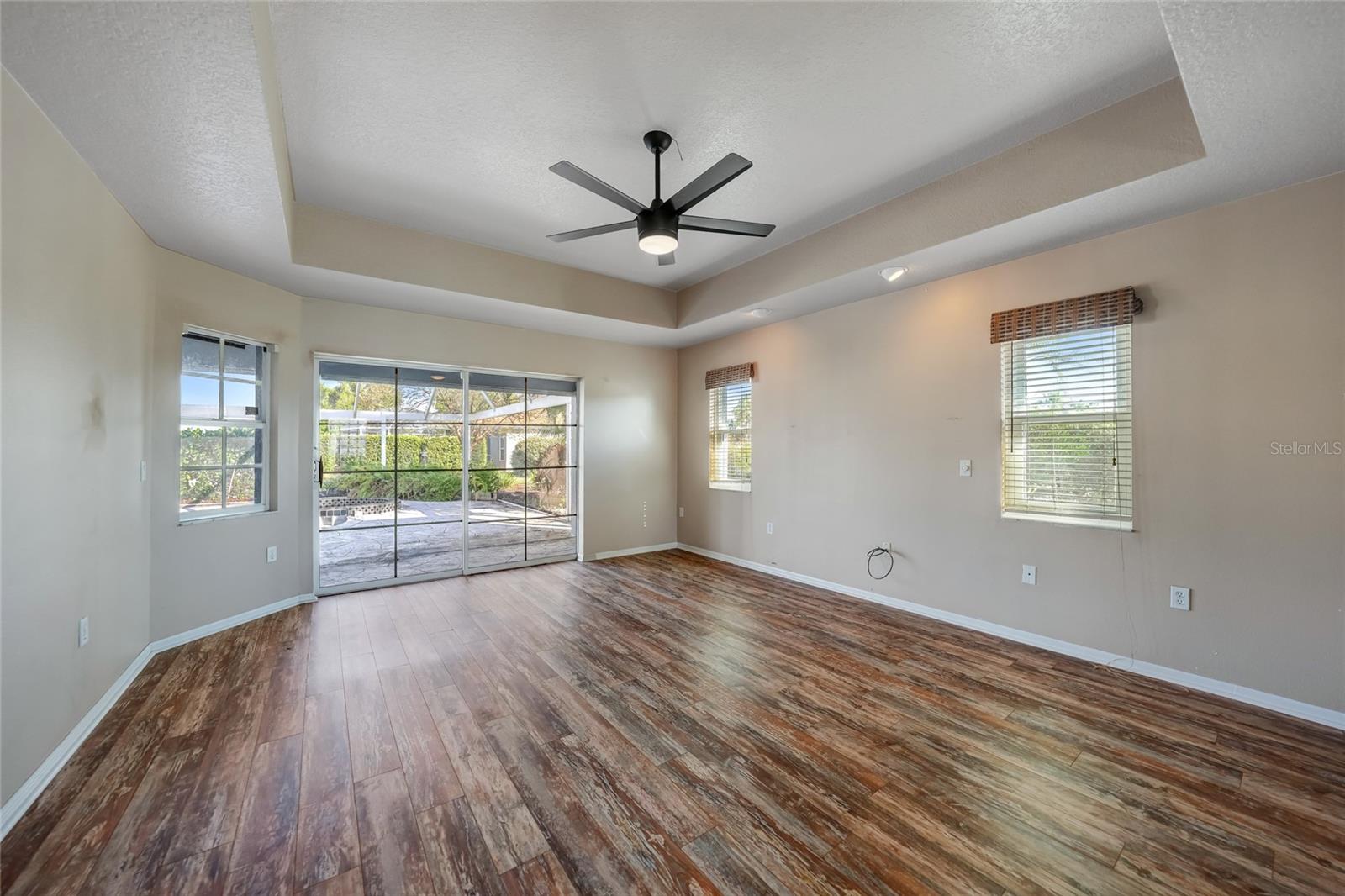 ROTONDA WEST BROADMOOR - Residential