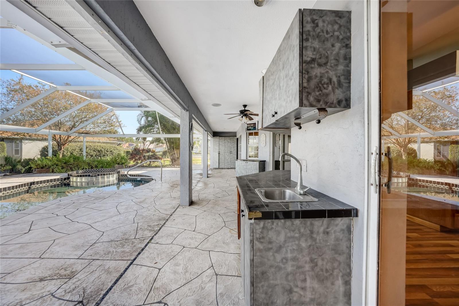 ROTONDA WEST BROADMOOR - Residential