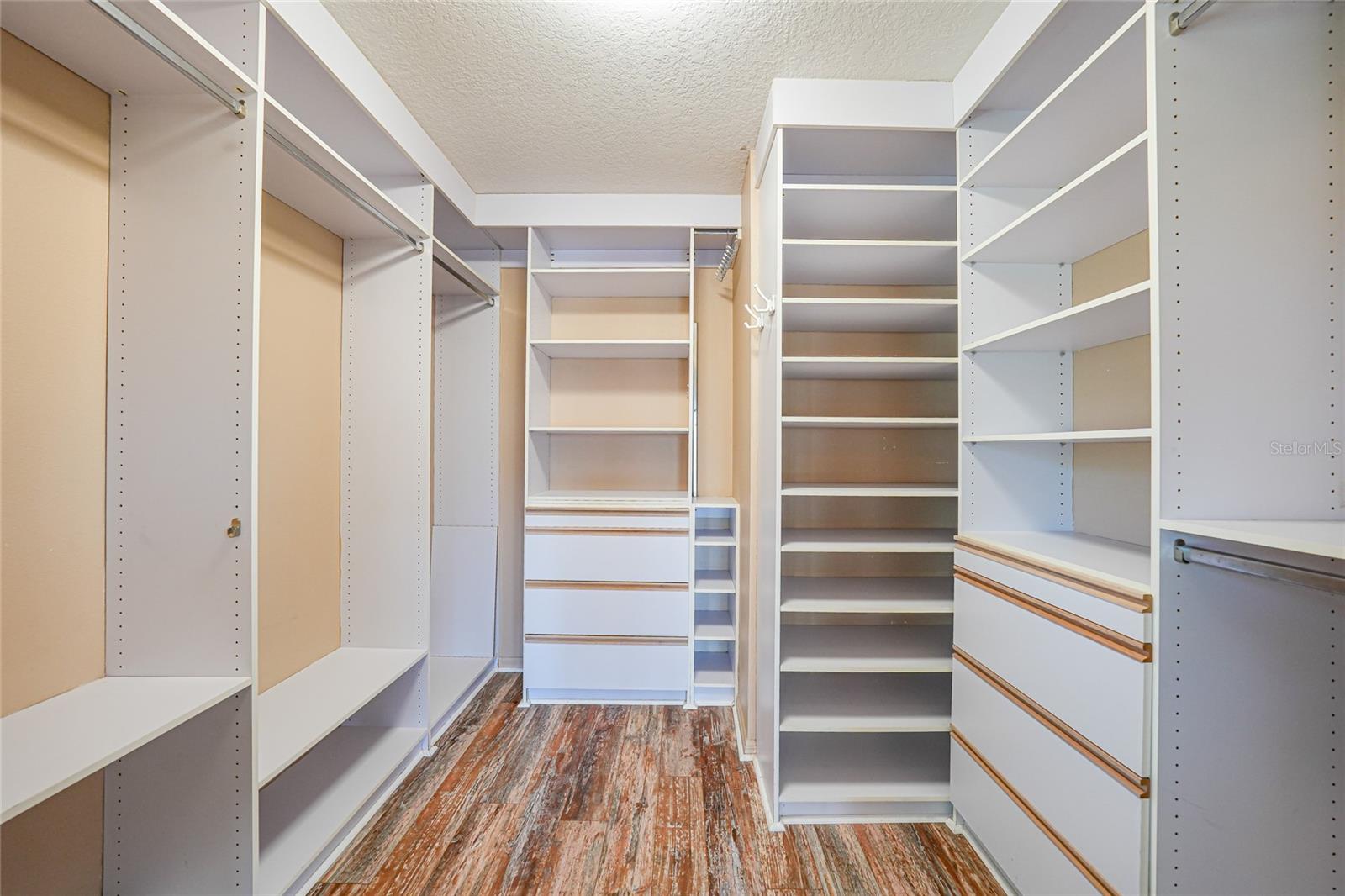 ROTONDA WEST BROADMOOR - Residential