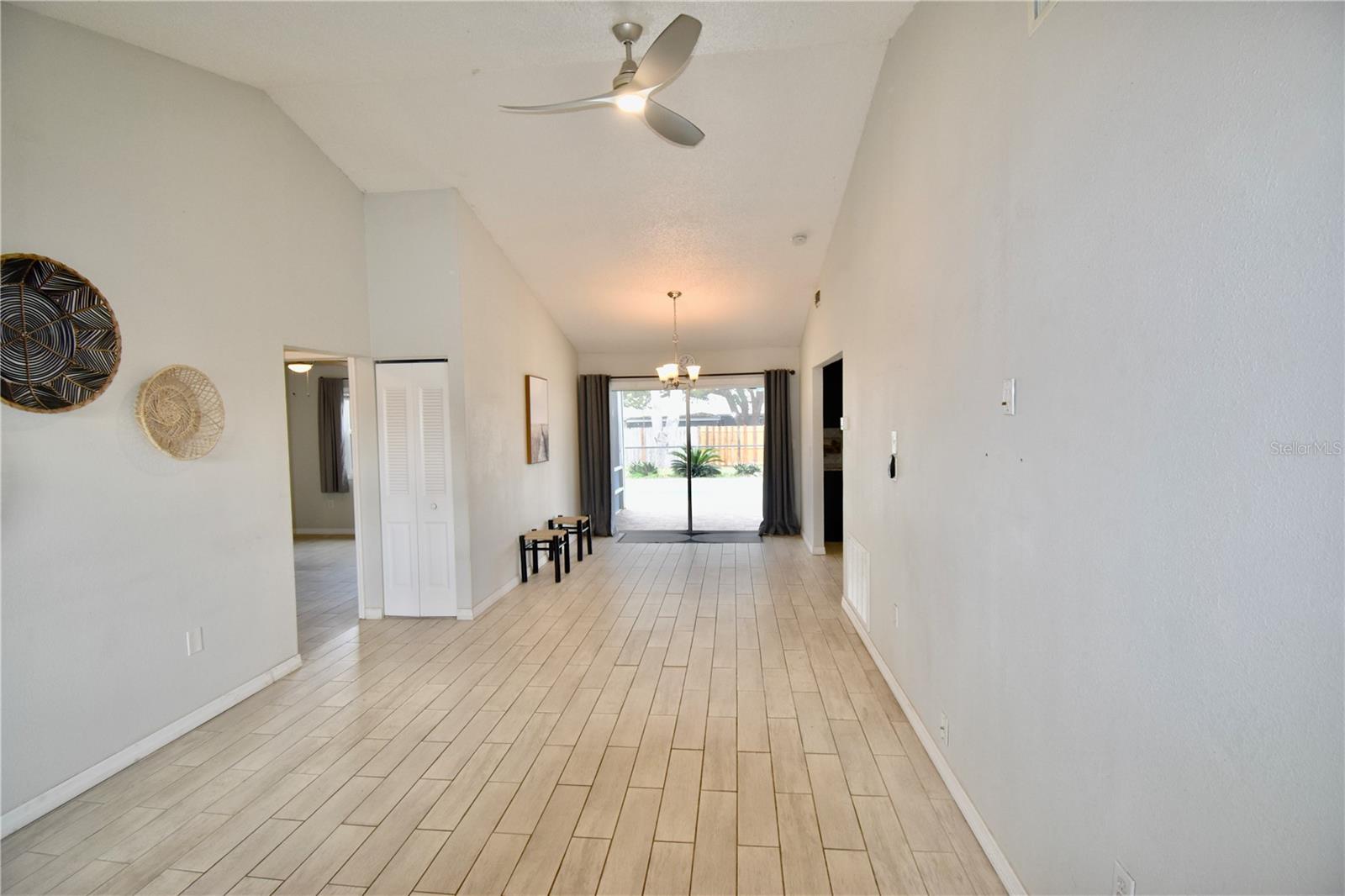 SEVEN SPGS HOMES - Residential