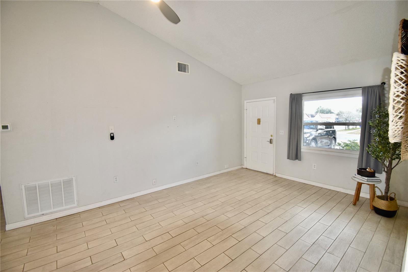 SEVEN SPGS HOMES - Residential