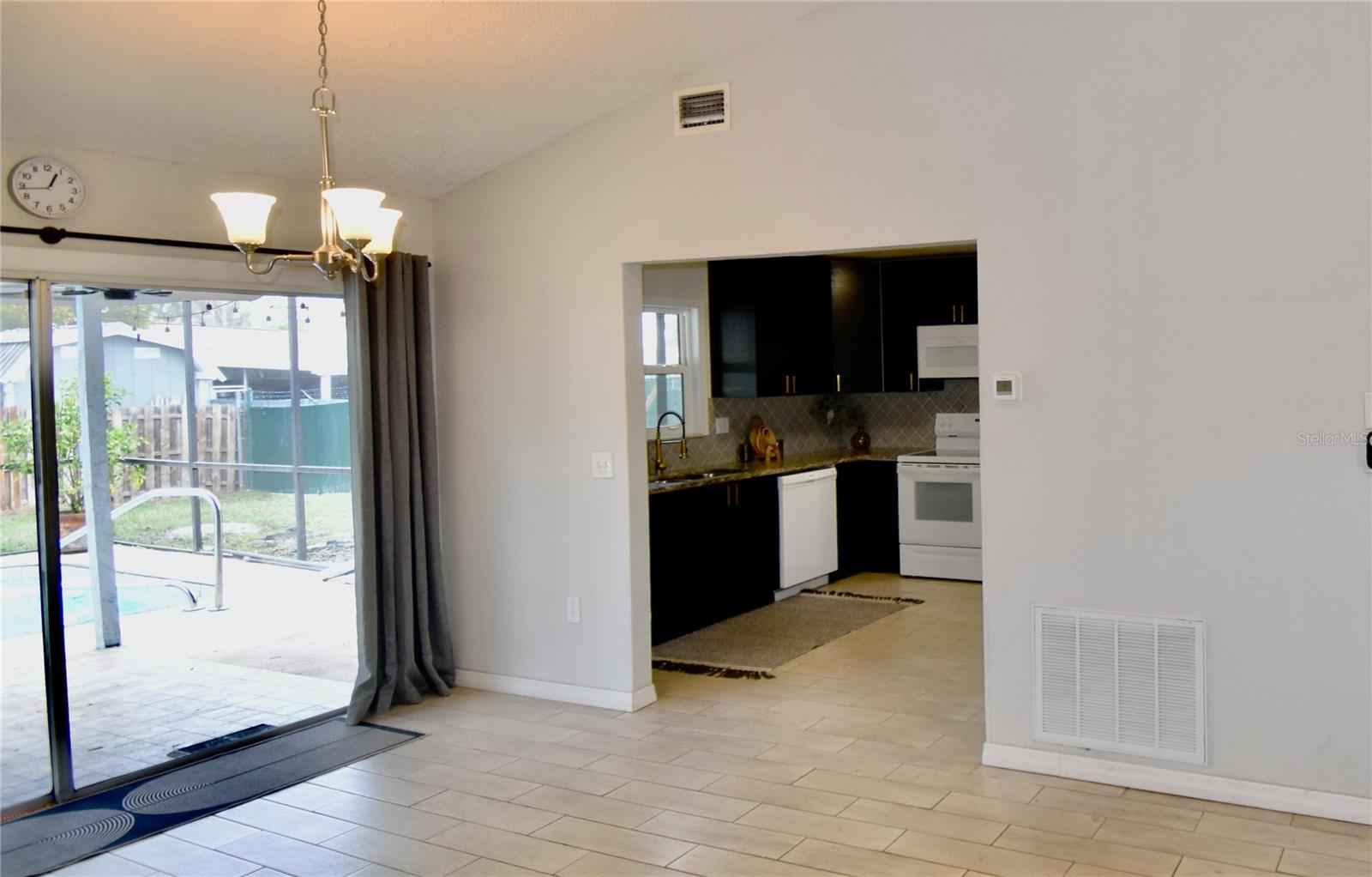 SEVEN SPGS HOMES - Residential