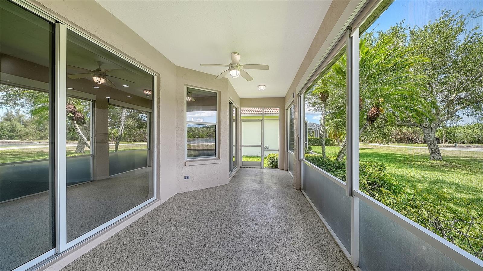 PELICAN POINTE GOLF & CC - Residential
