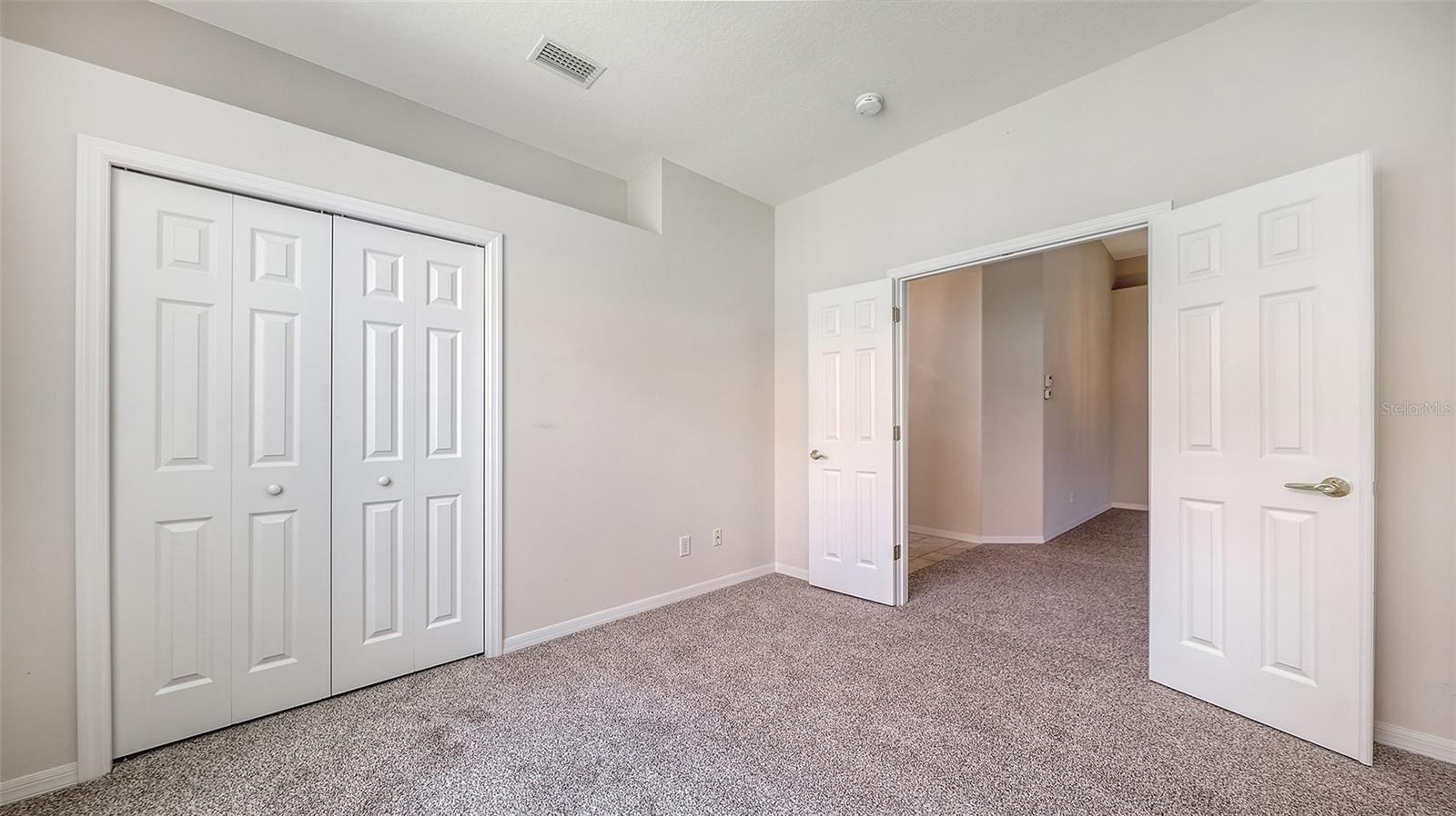 PELICAN POINTE GOLF & CC - Residential