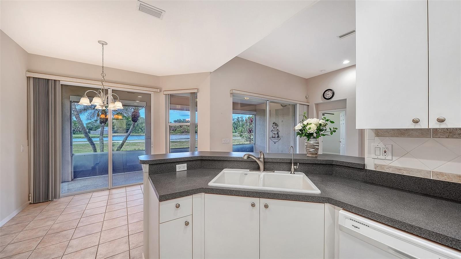 PELICAN POINTE GOLF & CC - Residential