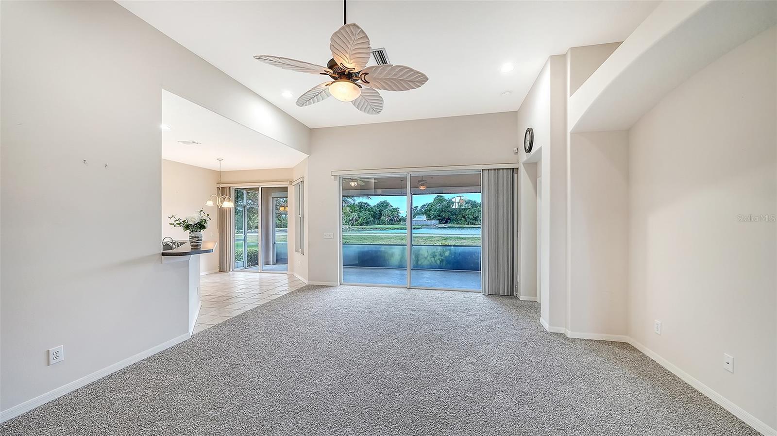 PELICAN POINTE GOLF & CC - Residential