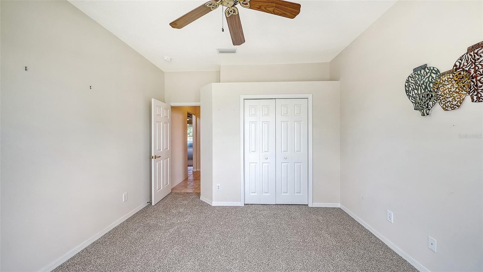 PELICAN POINTE GOLF & CC - Residential
