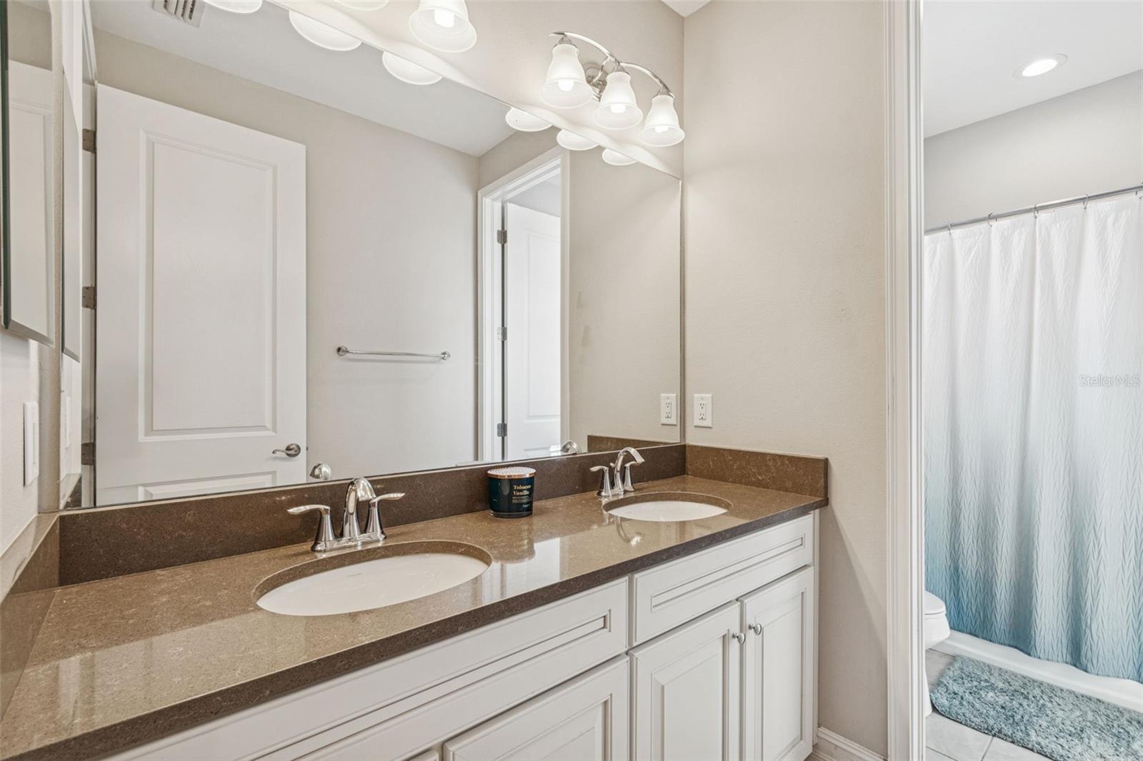 MEADOW POINTE 4 PRCL AA SOUTH M - Residential