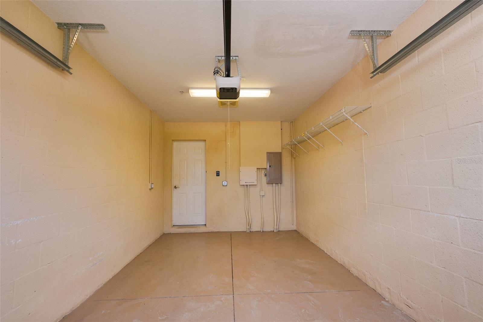 PALMA SOLA TRACE - Residential