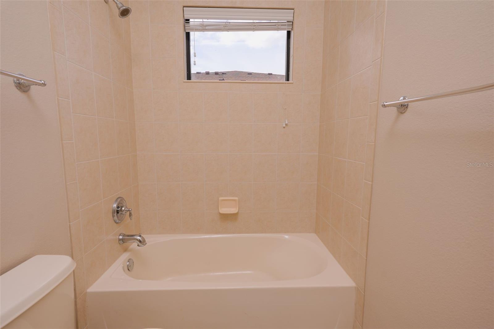 PALMA SOLA TRACE - Residential