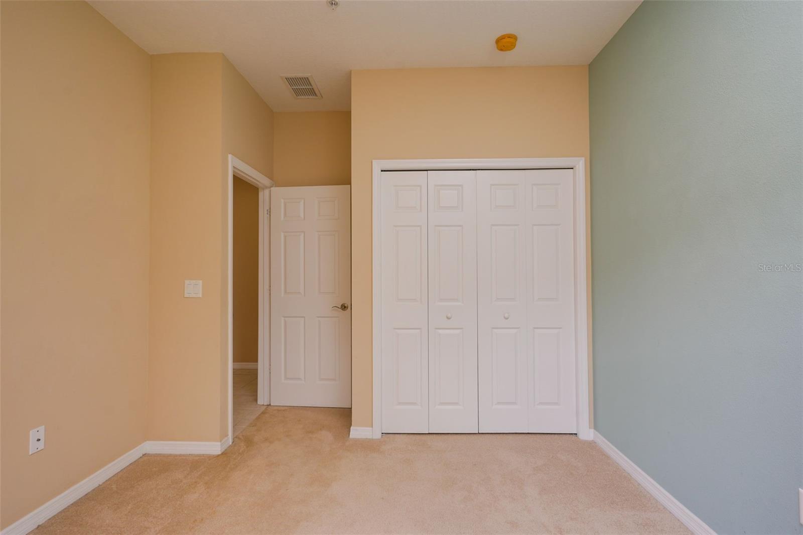 PALMA SOLA TRACE - Residential