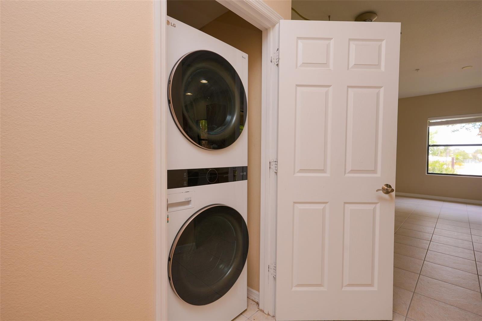 PALMA SOLA TRACE - Residential