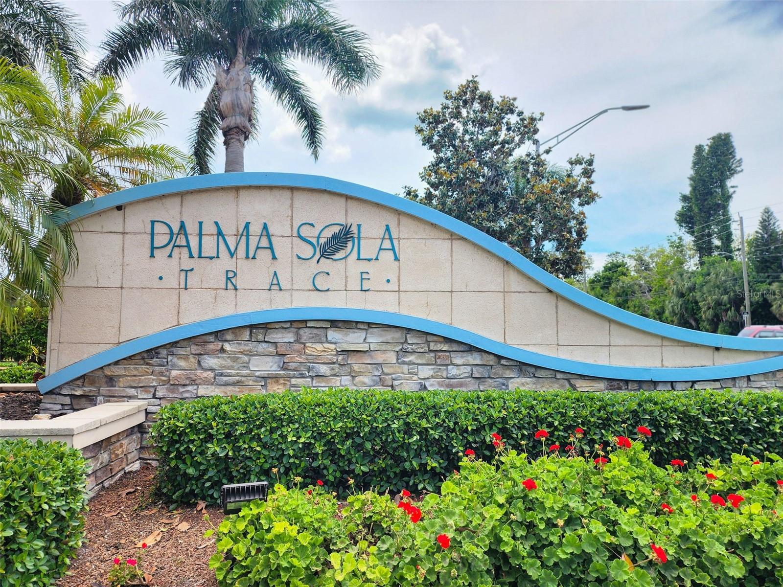 PALMA SOLA TRACE - Residential