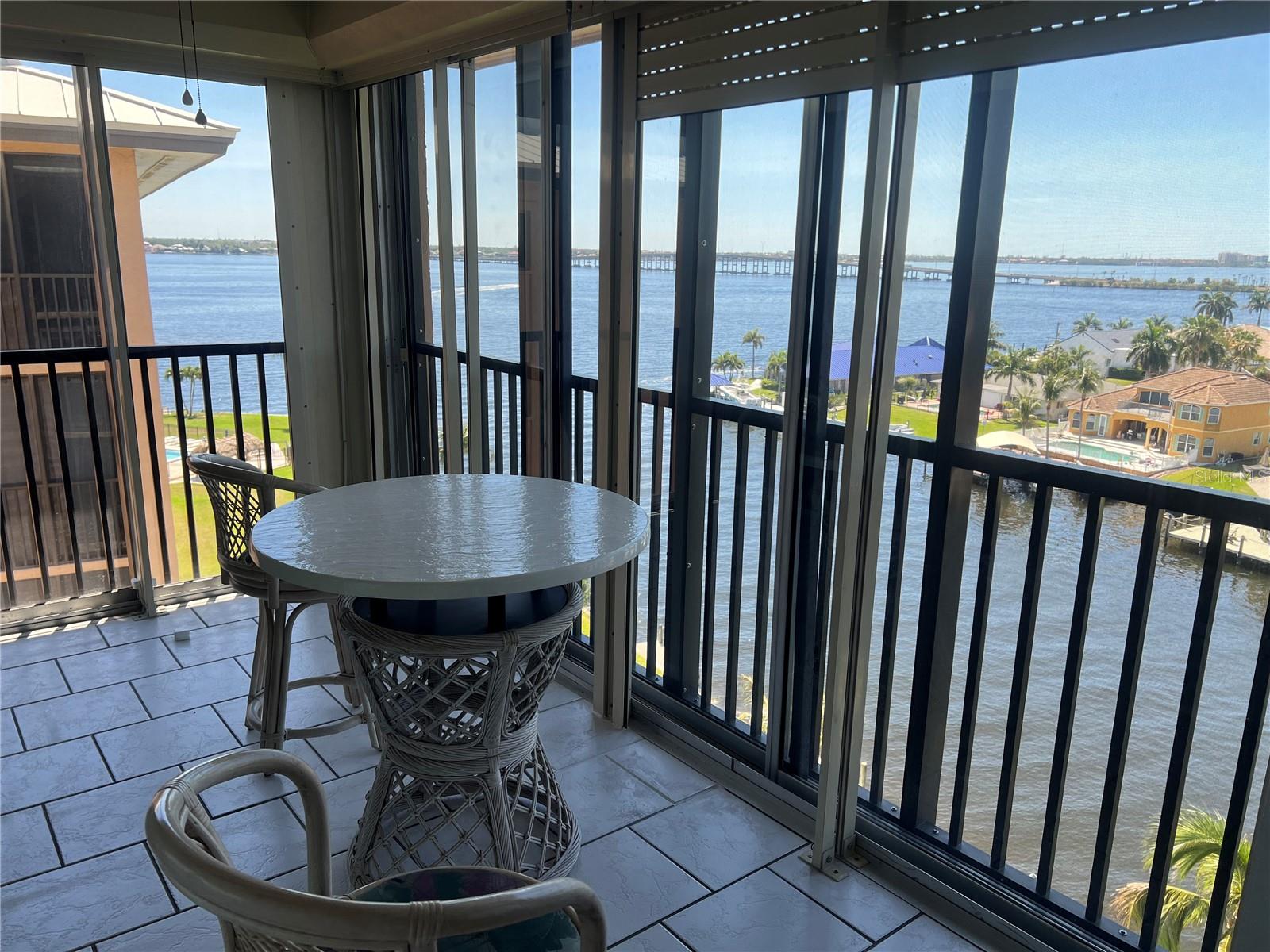 RIVER TOWERS CONDO - Residential