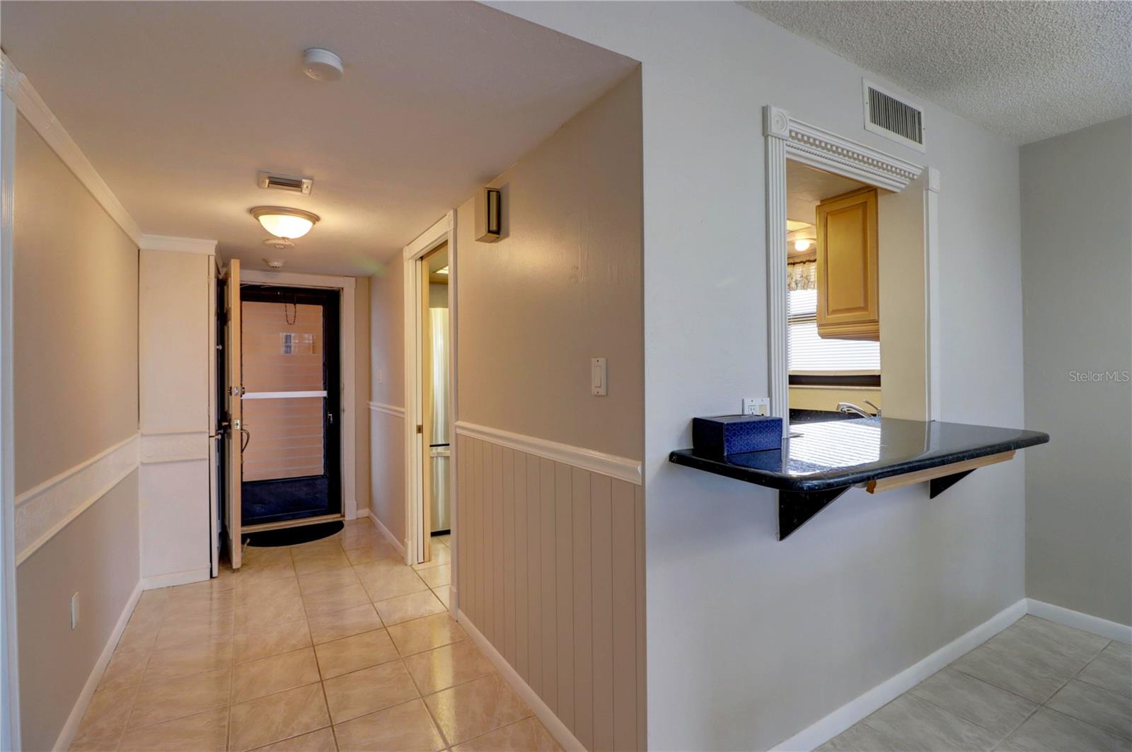 RIVER TOWERS CONDO - Residential