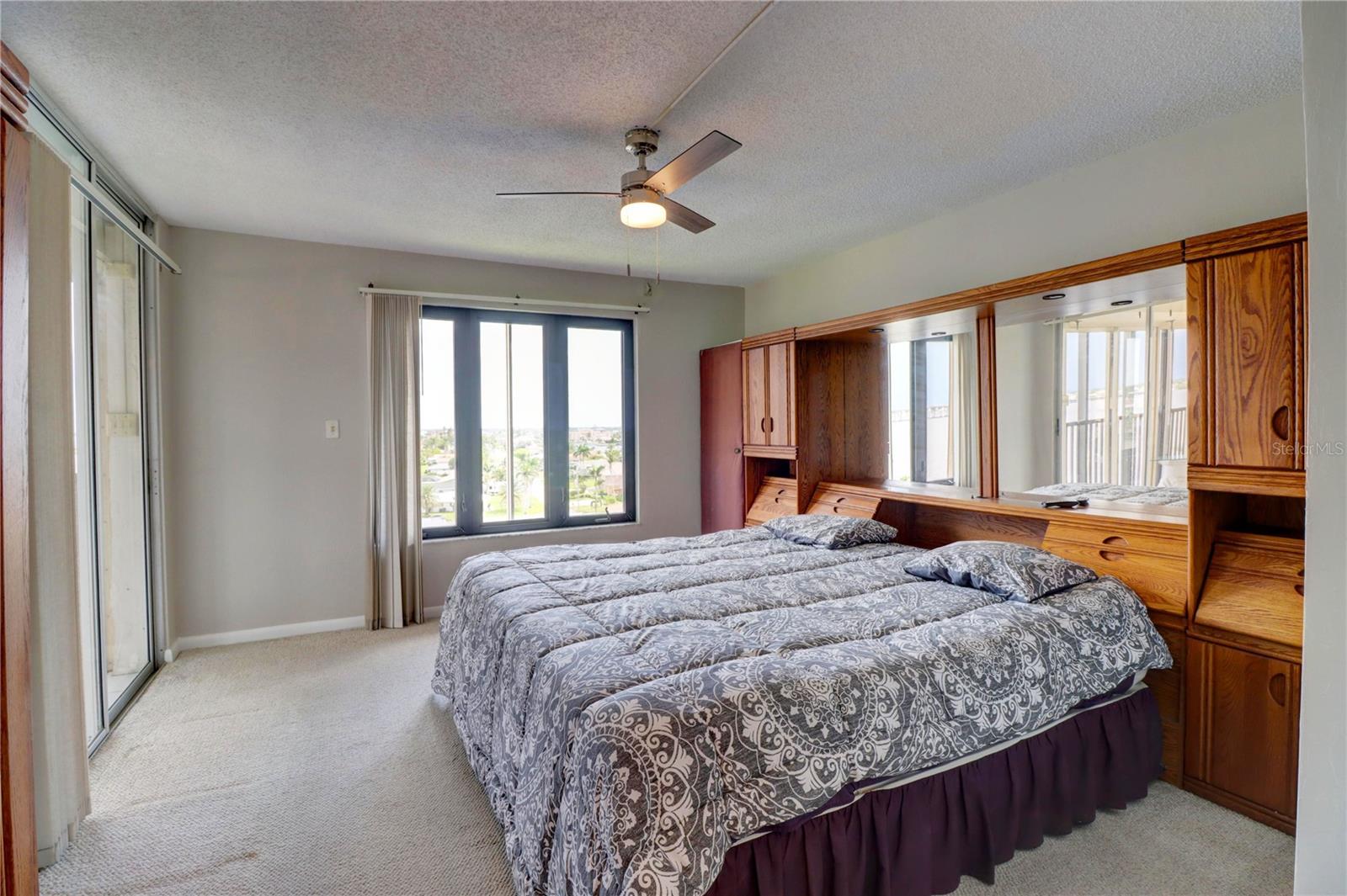 RIVER TOWERS CONDO - Residential