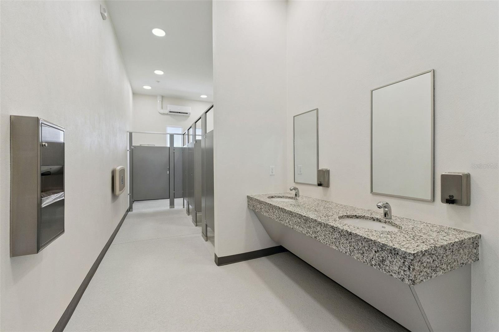 FOUNTAIN VIEW - Residential