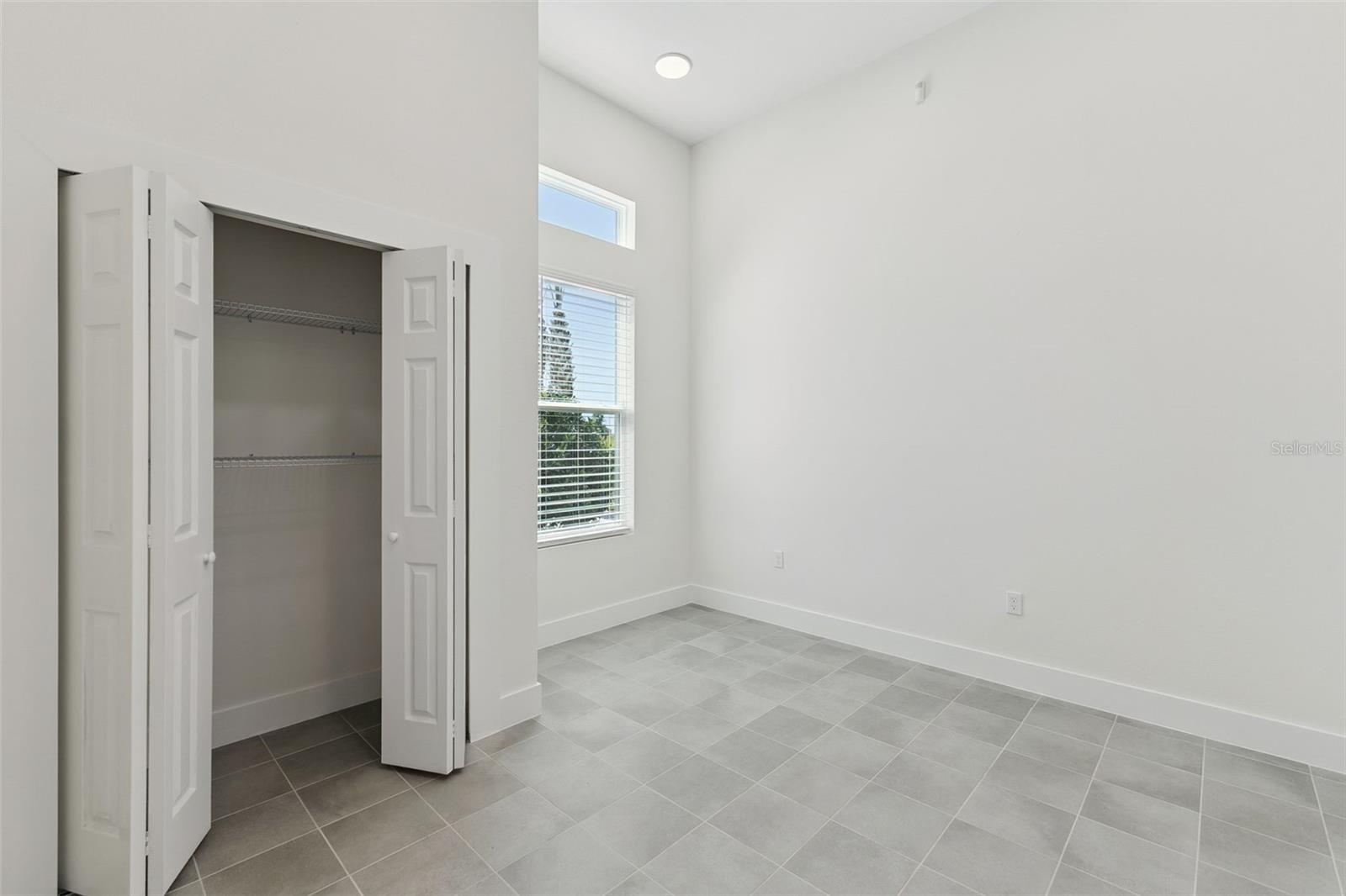FOUNTAIN VIEW - Residential