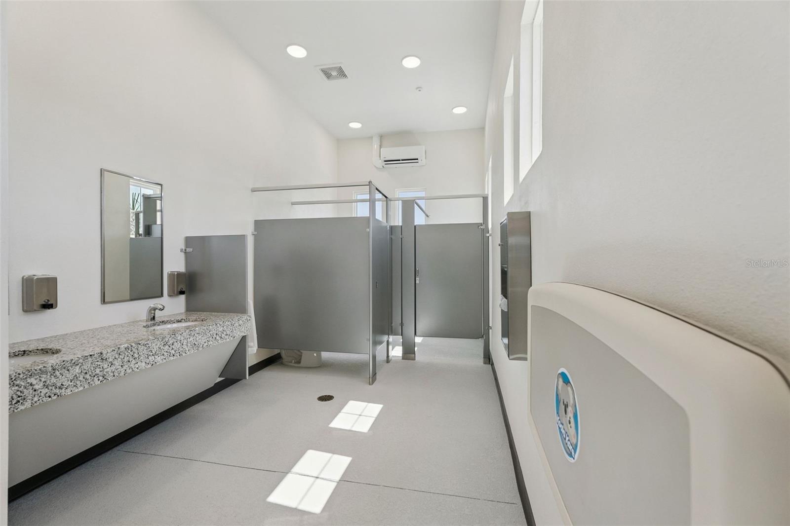 FOUNTAIN VIEW - Residential