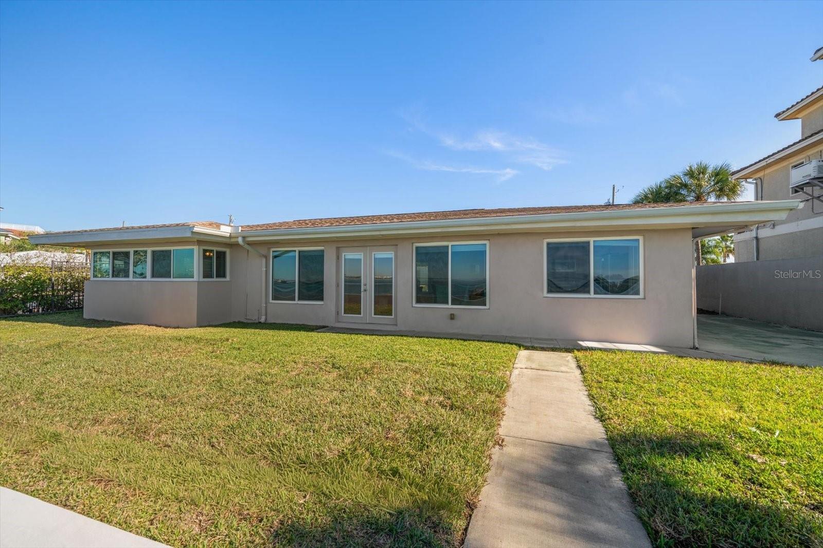 HARBOR VIEW VILLAS - Residential