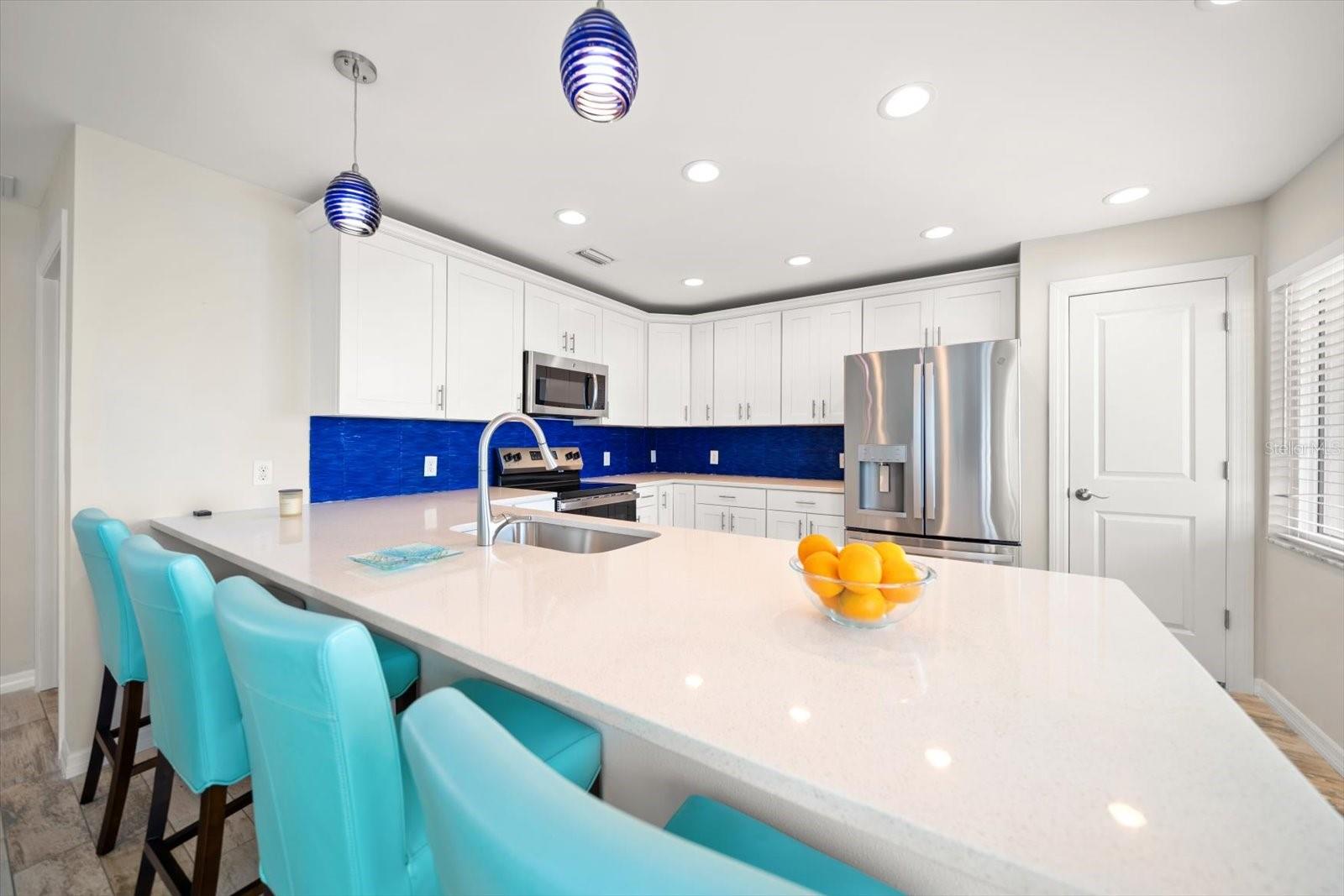 HARBOR VIEW VILLAS - Residential