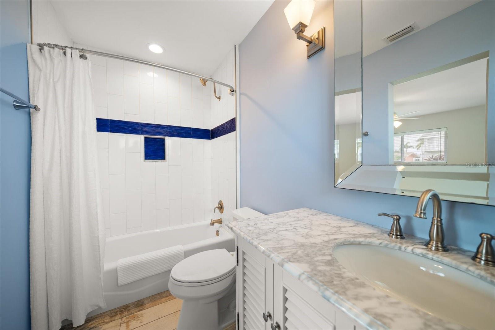 HARBOR VIEW VILLAS - Residential