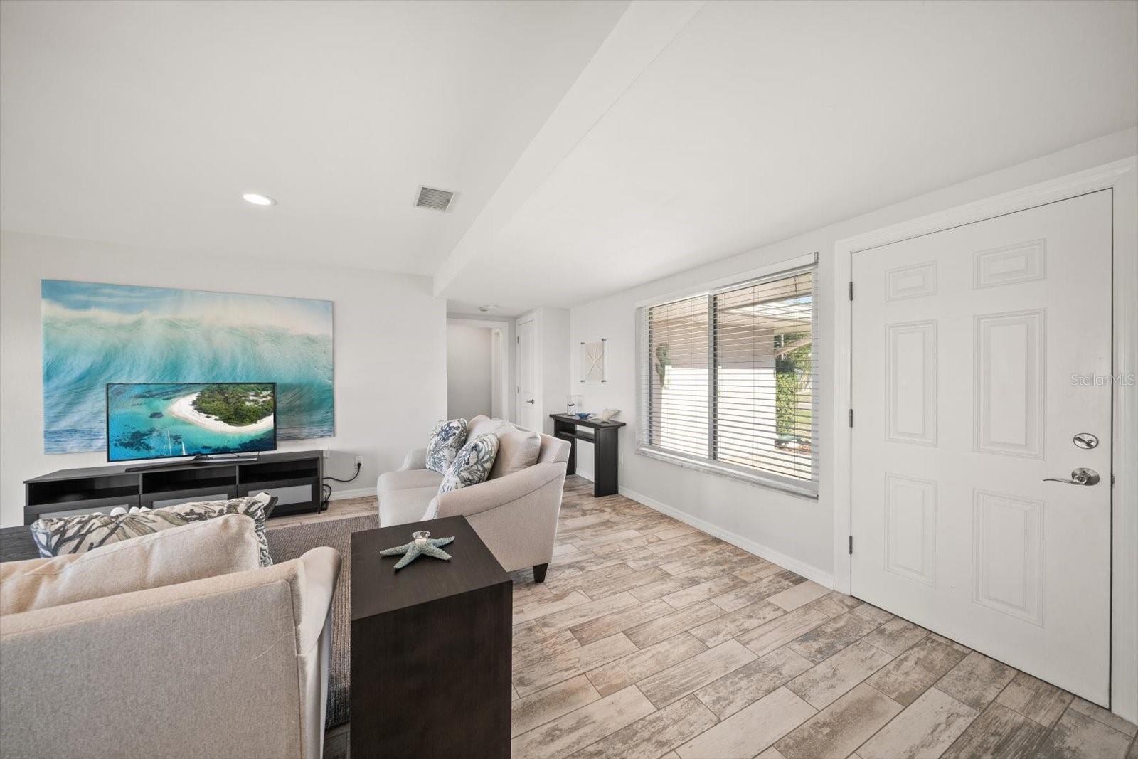 HARBOR VIEW VILLAS - Residential