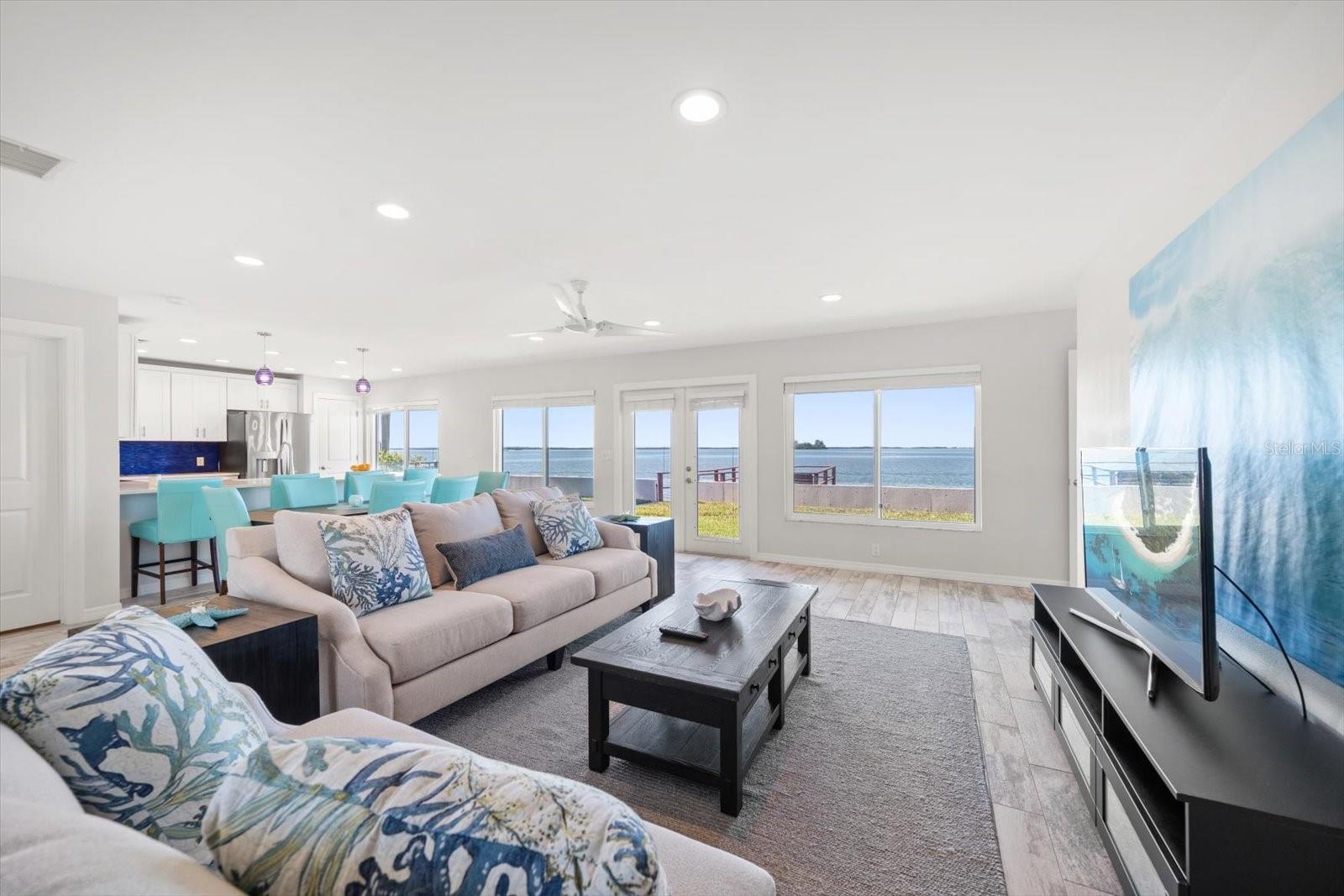 HARBOR VIEW VILLAS - Residential