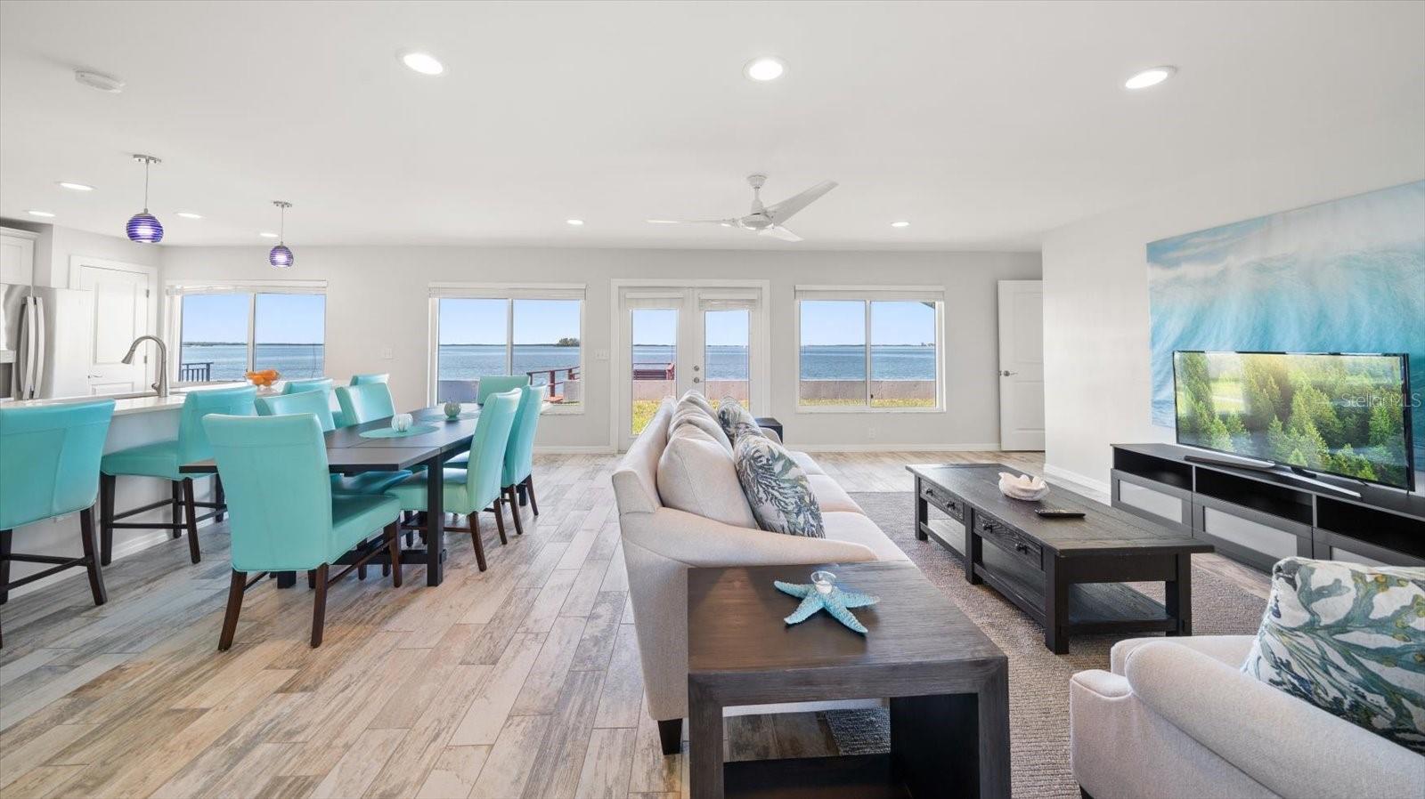 HARBOR VIEW VILLAS - Residential