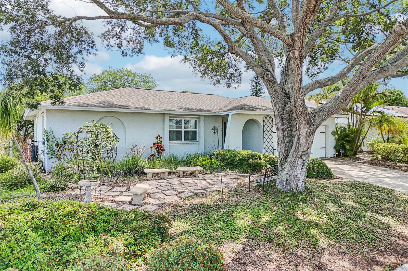 BAYHAVEN 3RD ADD - Residential