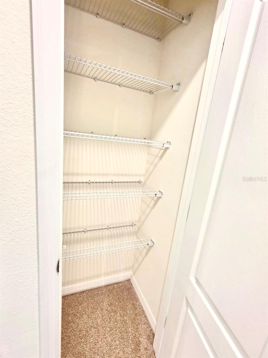 BELLA OAKS - Residential