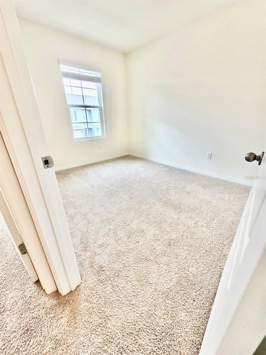 BELLA OAKS - Residential