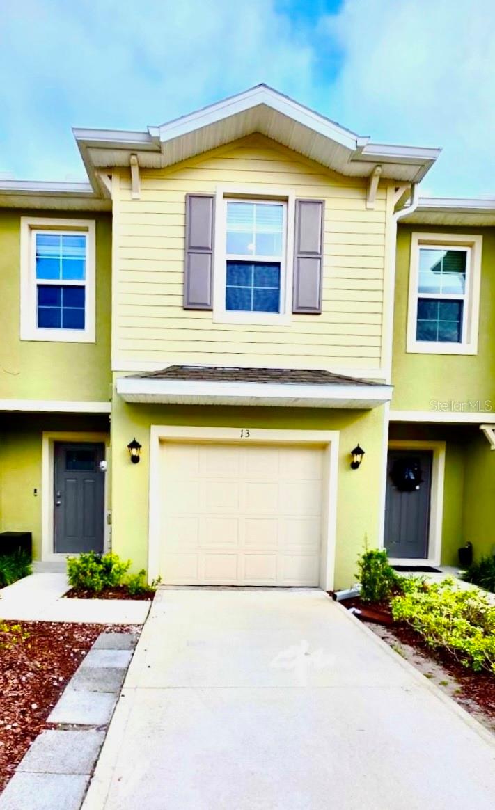 BELLA OAKS - Residential