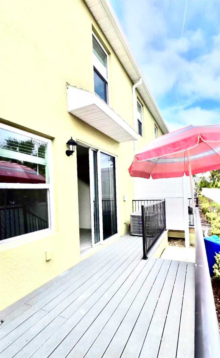 BELLA OAKS - Residential