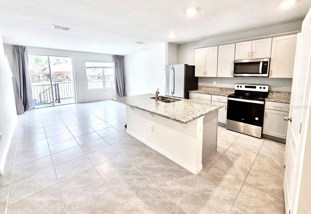 Photo of 13 Bella Oaks Dr, Port Orange, FL 32129 (MLS # O6376301)