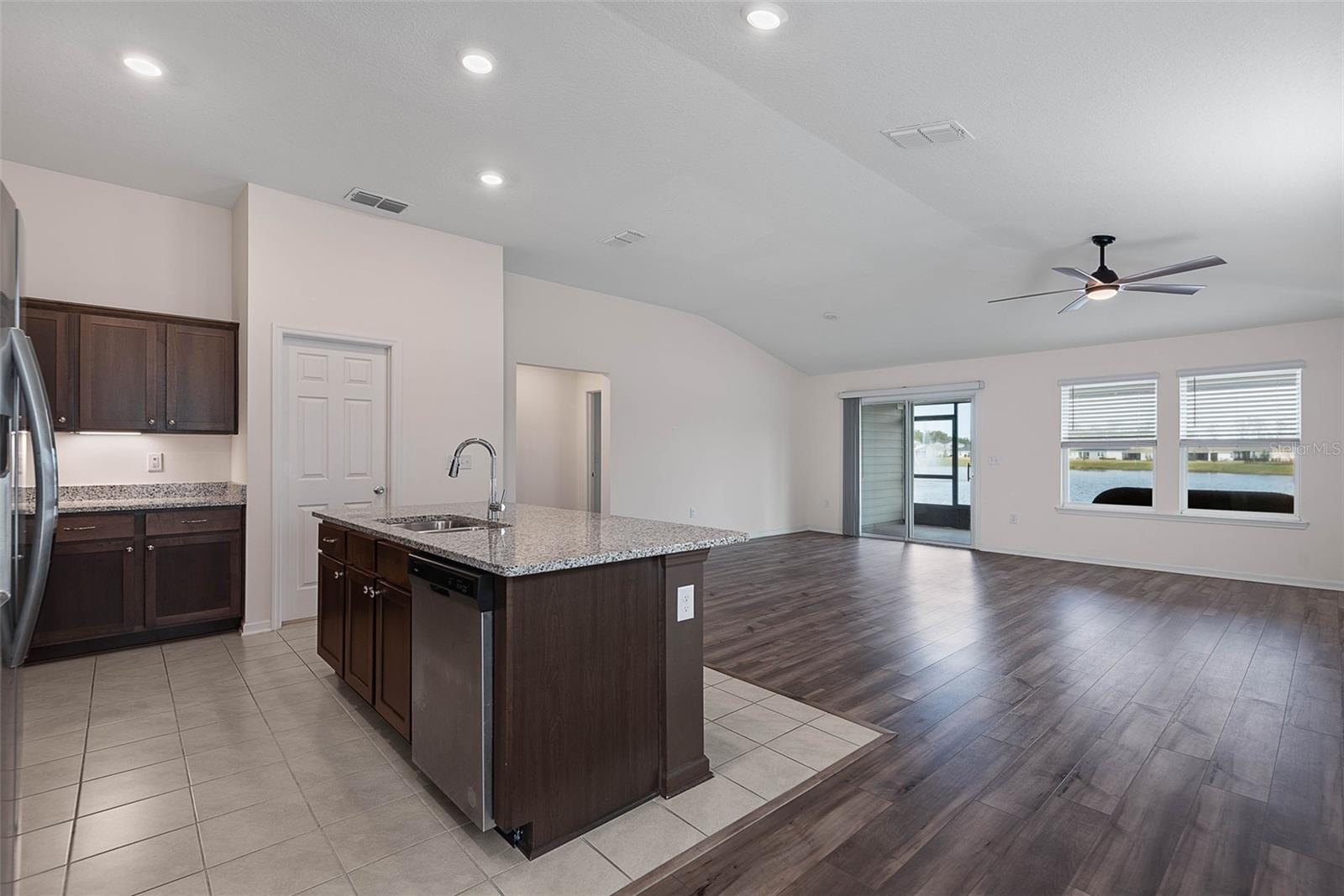 WHITEVIEW VILLAGE PH 1 - Residential