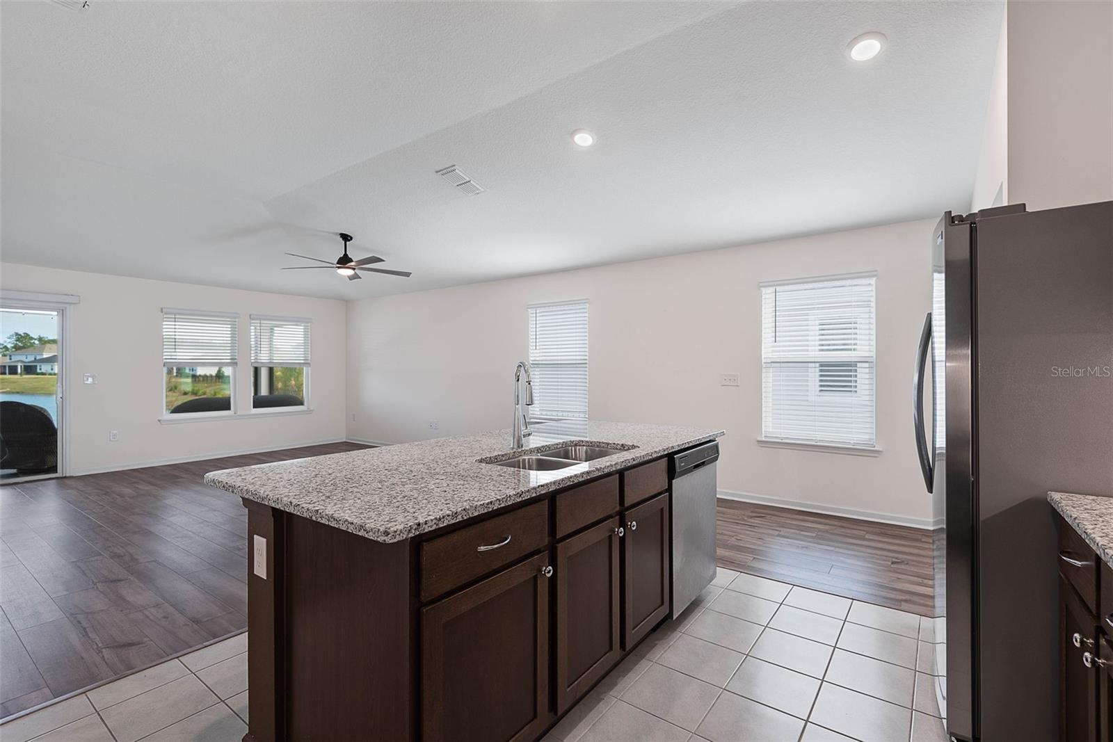 WHITEVIEW VILLAGE PH 1 - Residential