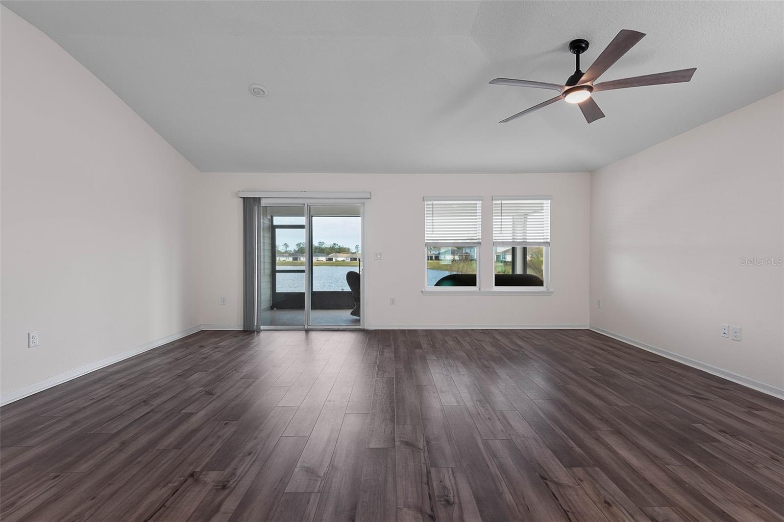 WHITEVIEW VILLAGE PH 1 - Residential