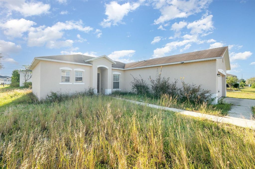 Photo of 998 Cumberland Drive, Kissimmee, FL 34759 (MLS # W7880328)