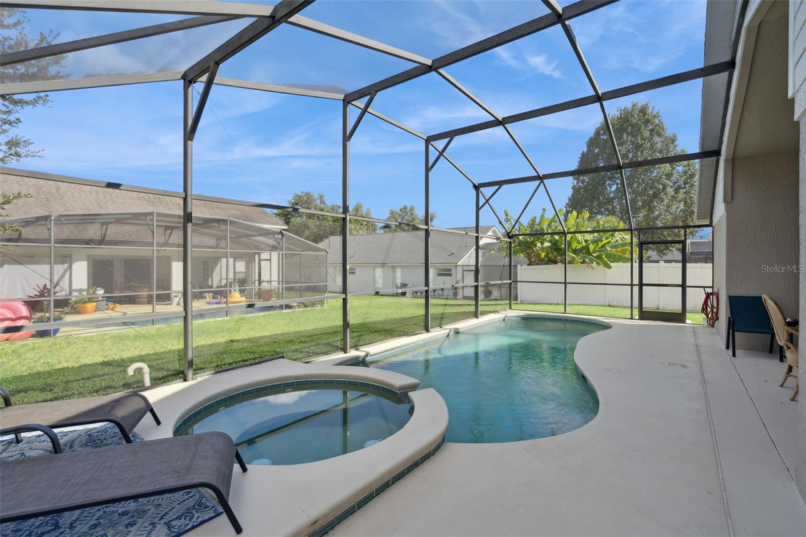 ORANGE TREE PH 04 LT 401 BEING IN 15-24-2 - Residential