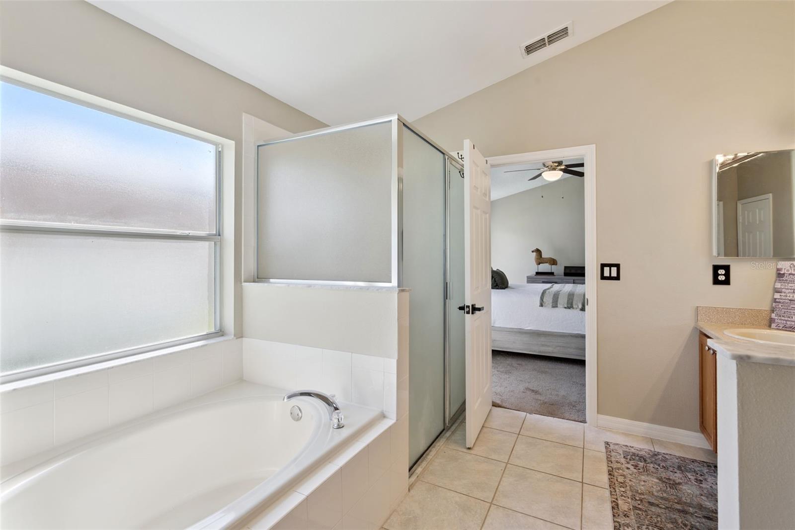 ORANGE TREE PH 04 LT 401 BEING IN 15-24-2 - Residential