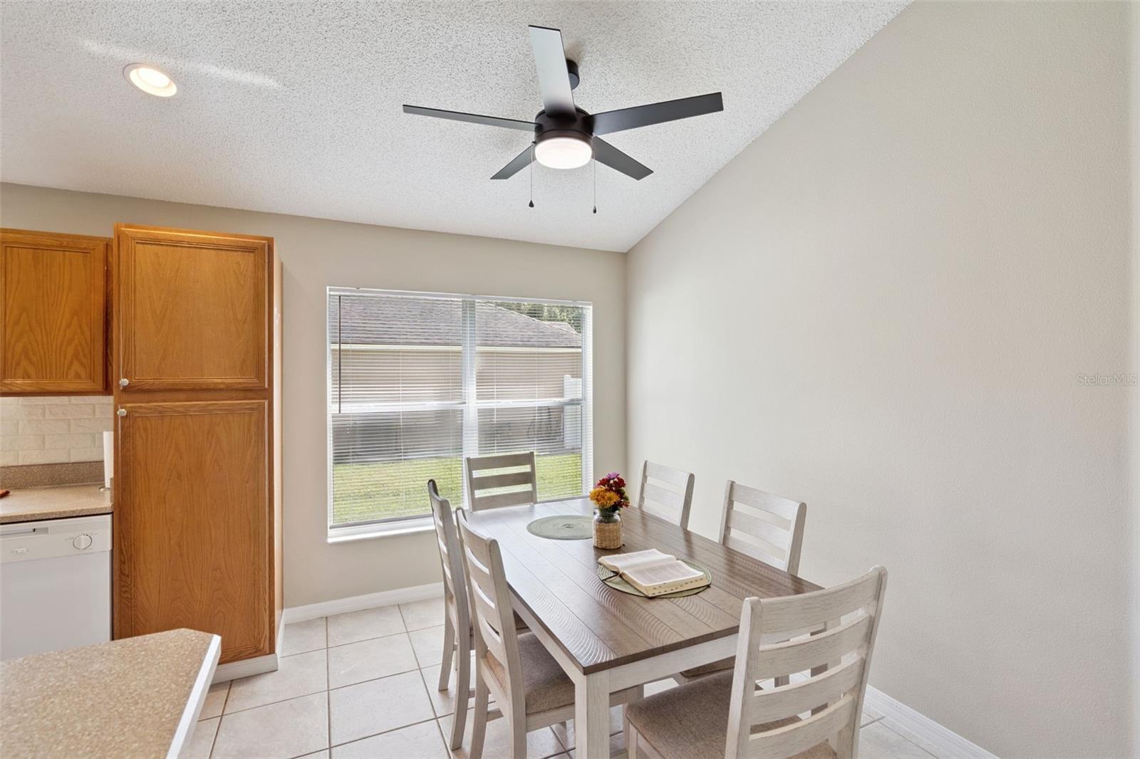 ORANGE TREE PH 04 LT 401 BEING IN 15-24-2 - Residential