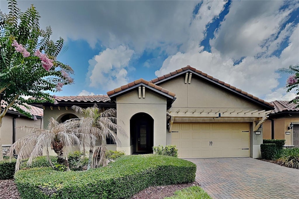 Photo of 10713 Berry Creek Road, Orlando, FL 32836 (MLS # O6419239)