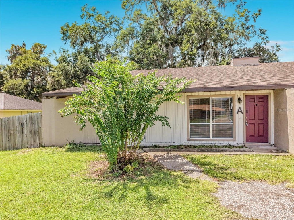 Photo of 4050 SE 20th Court #A, Ocala, FL 34480 (MLS # OM732192)