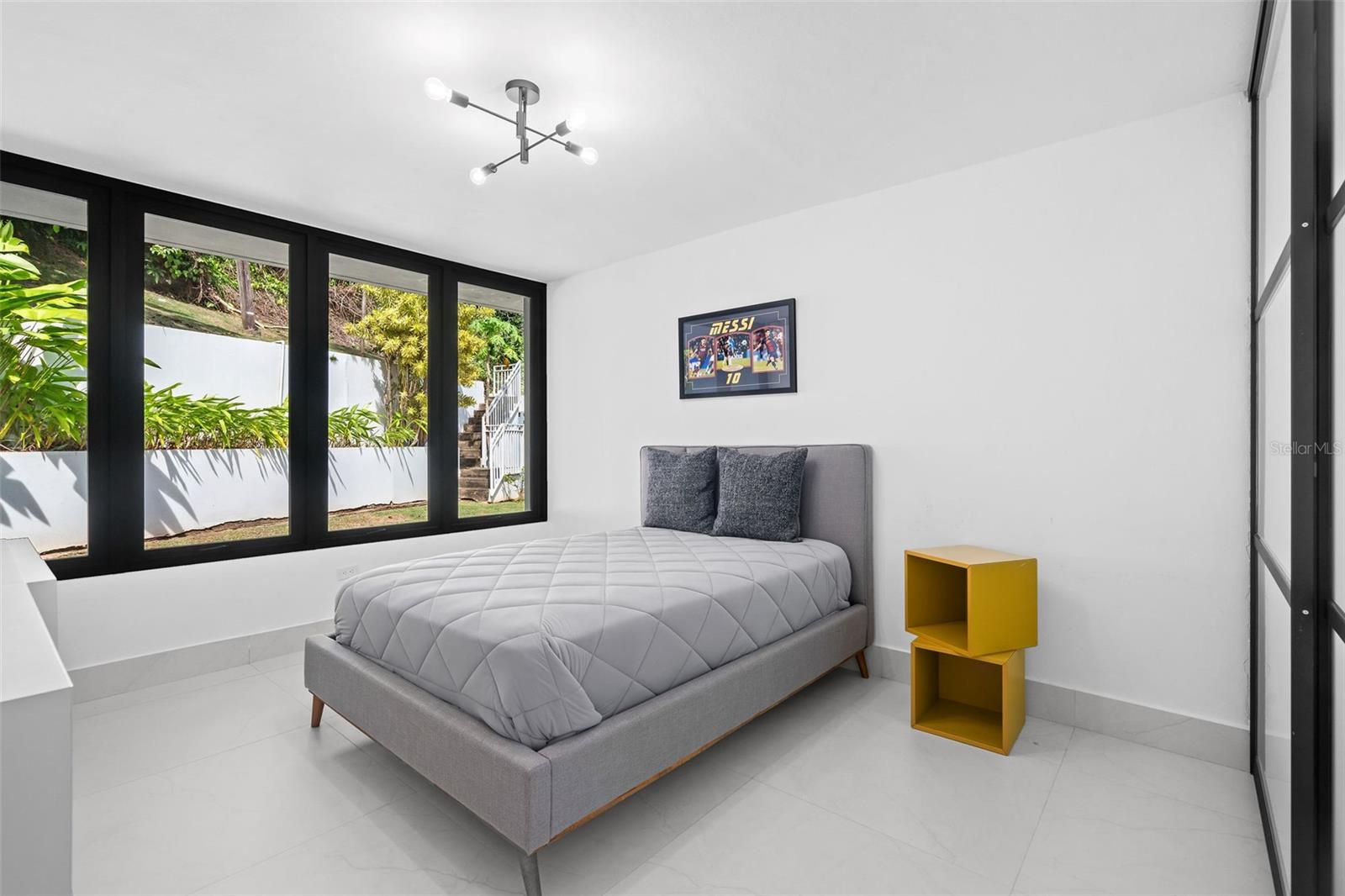 URB. LA COLINA - Residential