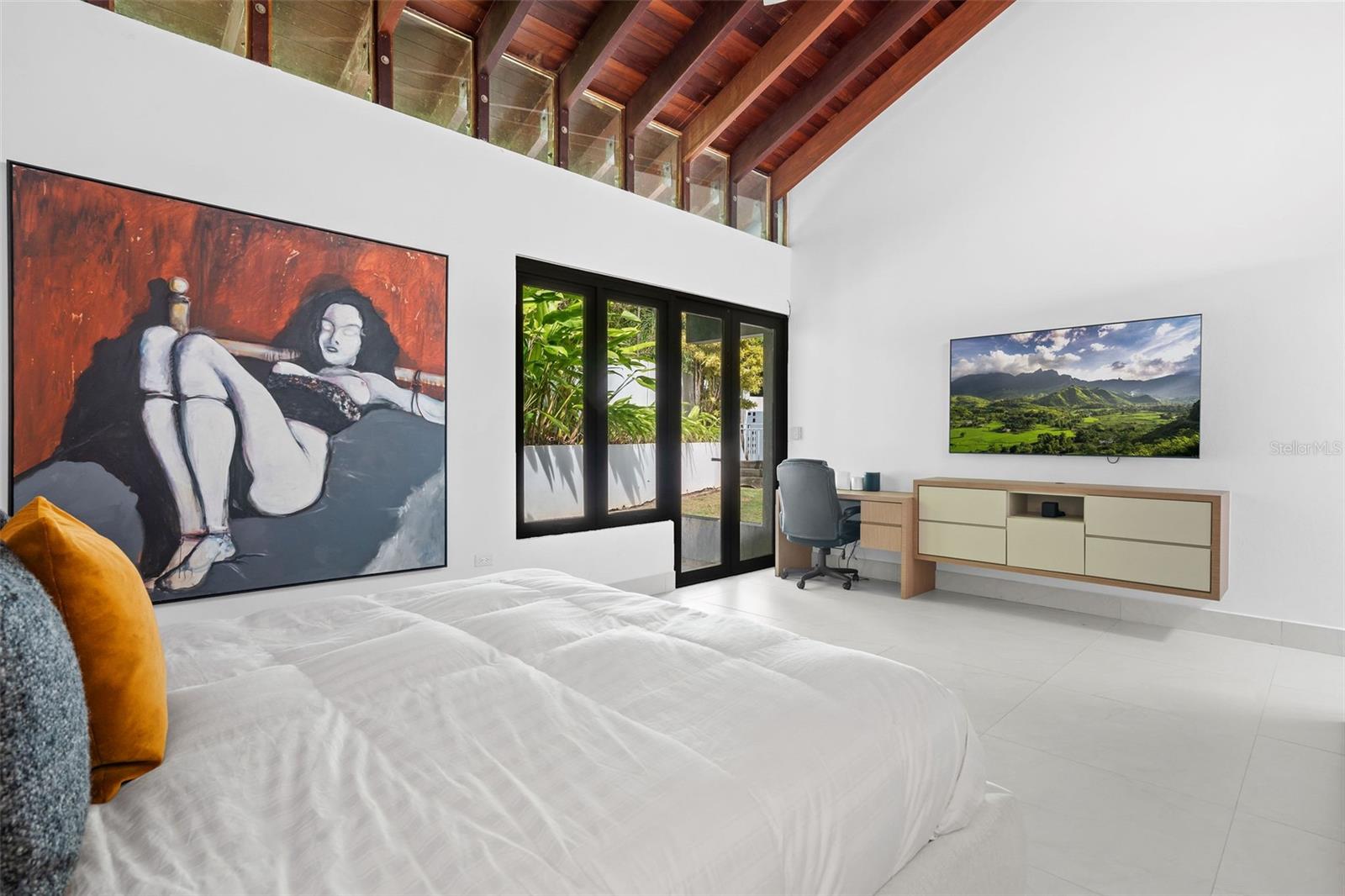 URB. LA COLINA - Residential