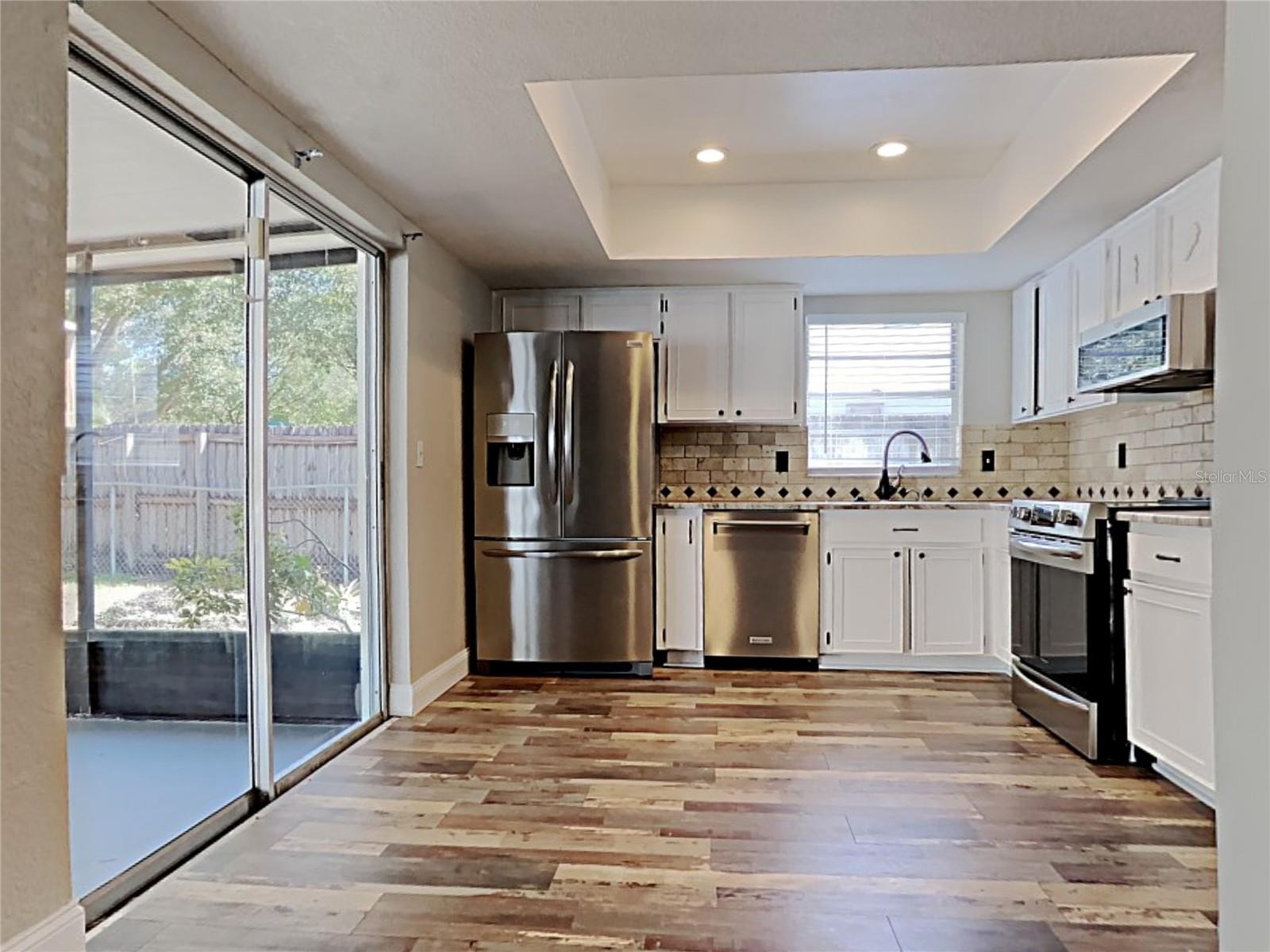 NORTHDALE SEC G UNIT 1 - Residential Lease