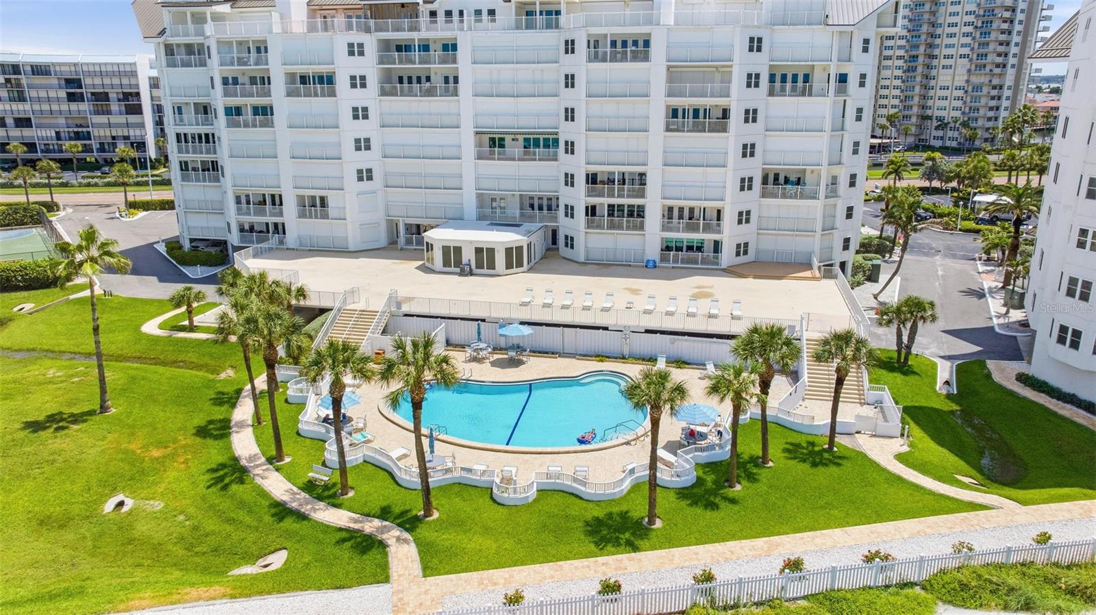 1586 GULF BOULEVARD 2502