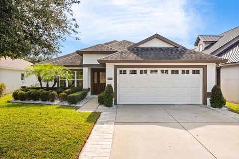 Photo of 30433 Island Club Drive, Tavares, FL 32778 (MLS # G5104742)