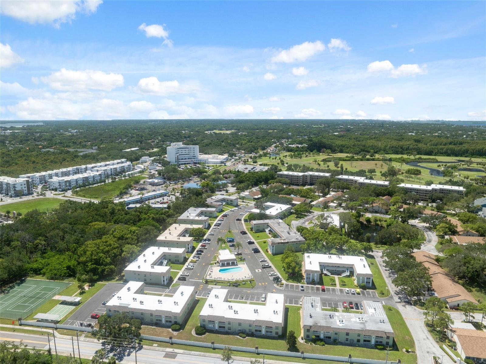 GREEN DOLPHIN PARK CONDO - Residential